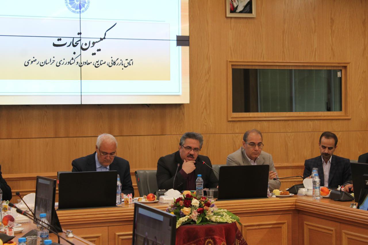 ظهور شش هزار و 447 کارت بازرگانی جدیدالورود فاقد سابقه صادرات، مرهون بعضی تصمیمات ارزی است ظهور شش هزار و 447 کارت بازرگانی جدیدالورود فاقد سابقه صادرات، مرهون بعضی تصمیمات ارزی است